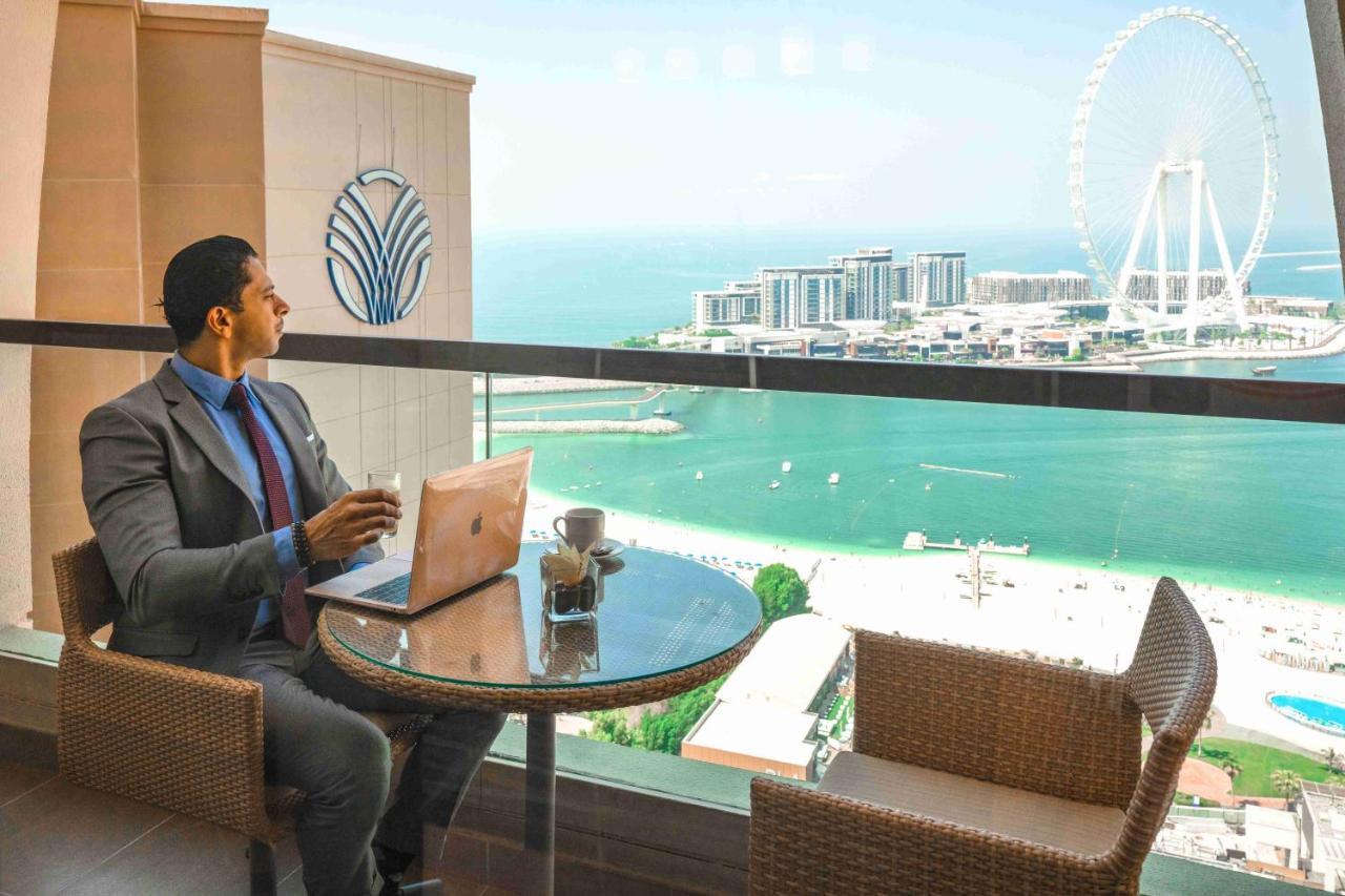 Amwaj Rotana, Jumeirah Beach - Dubai Exterior photo View of the Palm Jumeirah from the Westin Dubai