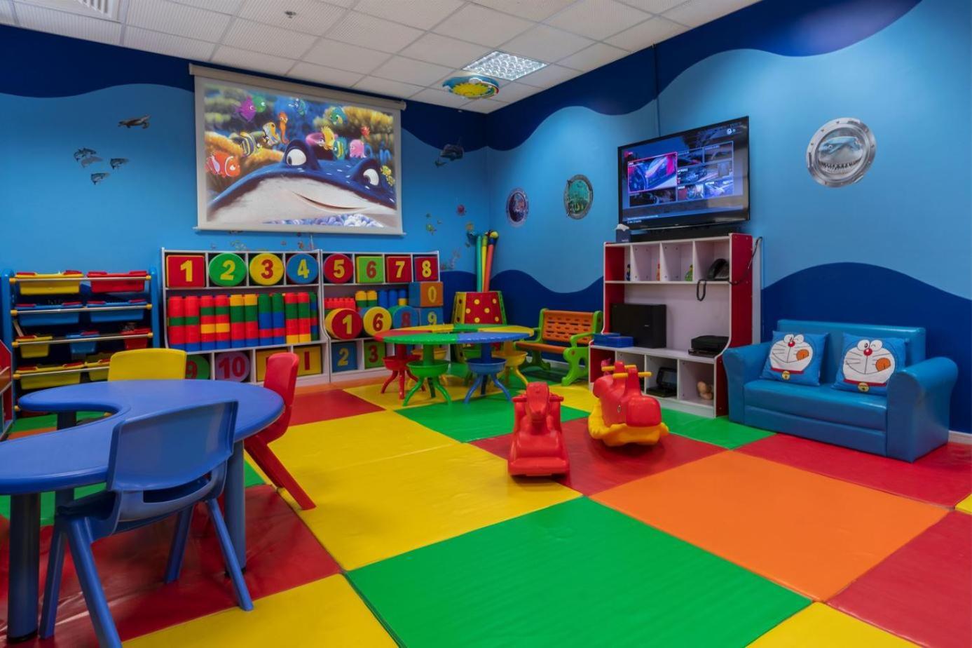 Amwaj Rotana, Jumeirah Beach - Dubai Exterior photo The children's club at the hotel